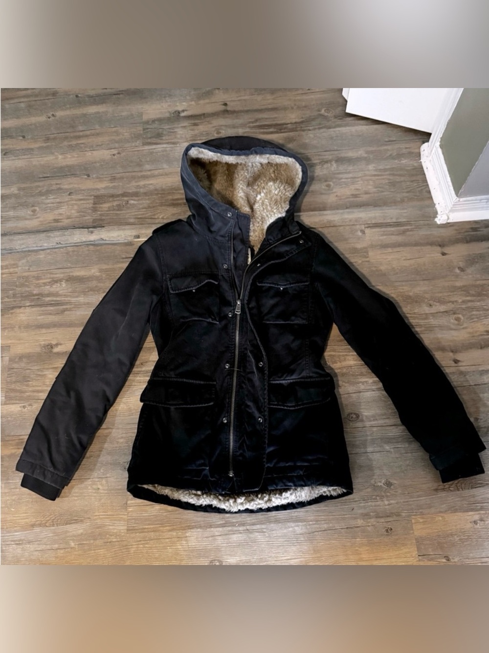 Aritzia TNA Black Utility Parka Jacket